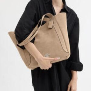 Coach Hadley BRAND NEW with tags! NWT